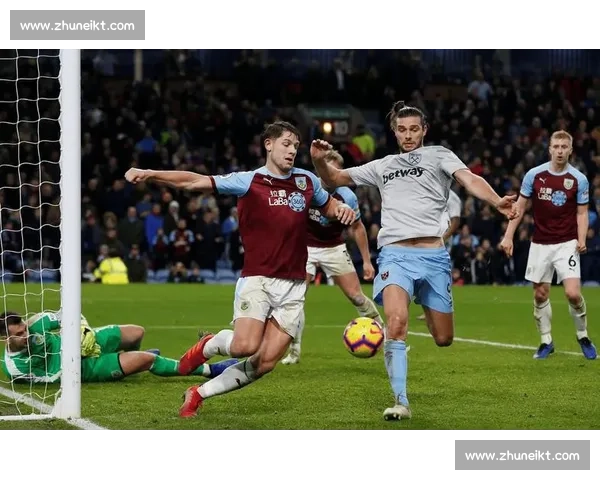 从阵容分析视角解读球队实力结构与战术潜力全景评估与发展趋势